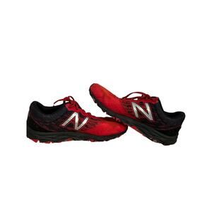 New Balance 690 V2 MT690LA2 Sneaker Shoe Mens Size 10.5 Red Black Lace Up